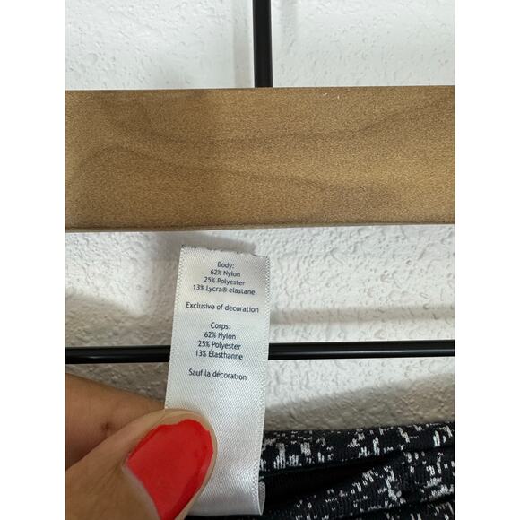 Ivivva by Lululemon Leggings Size 14 Black White Static Print - Picture 5 of 6